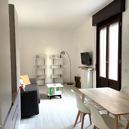 Milano Studio B Esterno foto