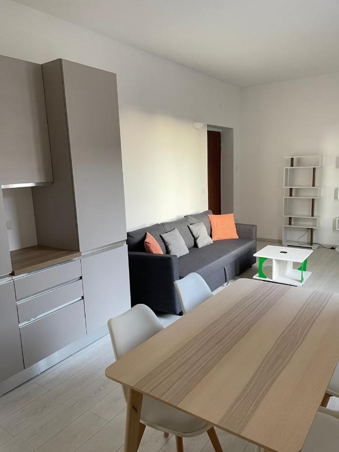 Milano Studio B Esterno foto